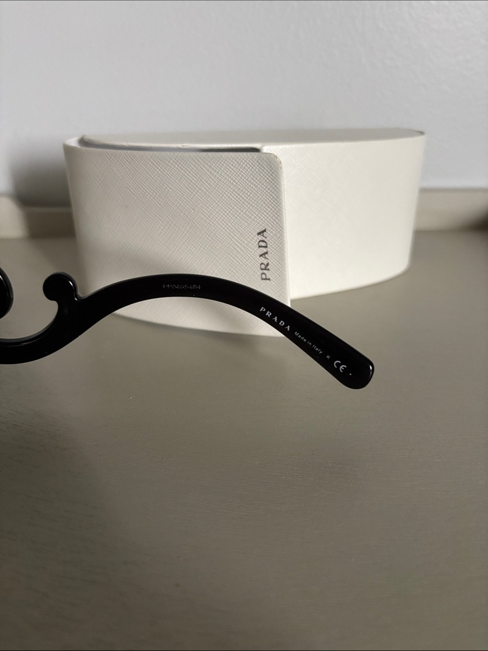 Authentic Prada Minimal-Baroque Oval Ladies Sunglasses - Picture 2 of 5